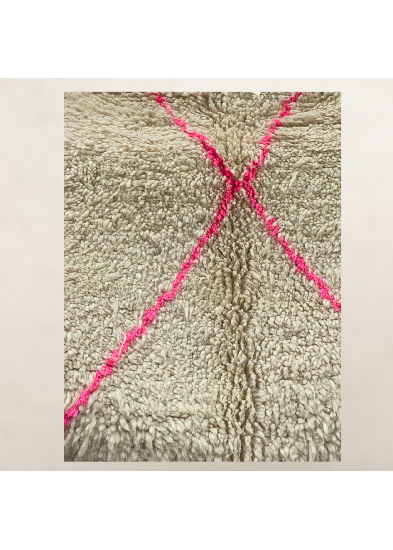 Bivouac Tapis Béni Ouarain Crème Losanges Rose Fluo 136*159 cm