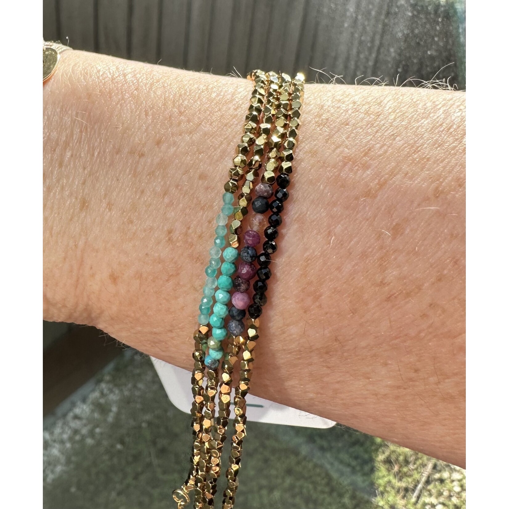 Scarlet et Lucien Bracelet Amélie Hématites et Pierres Semi Précieuses