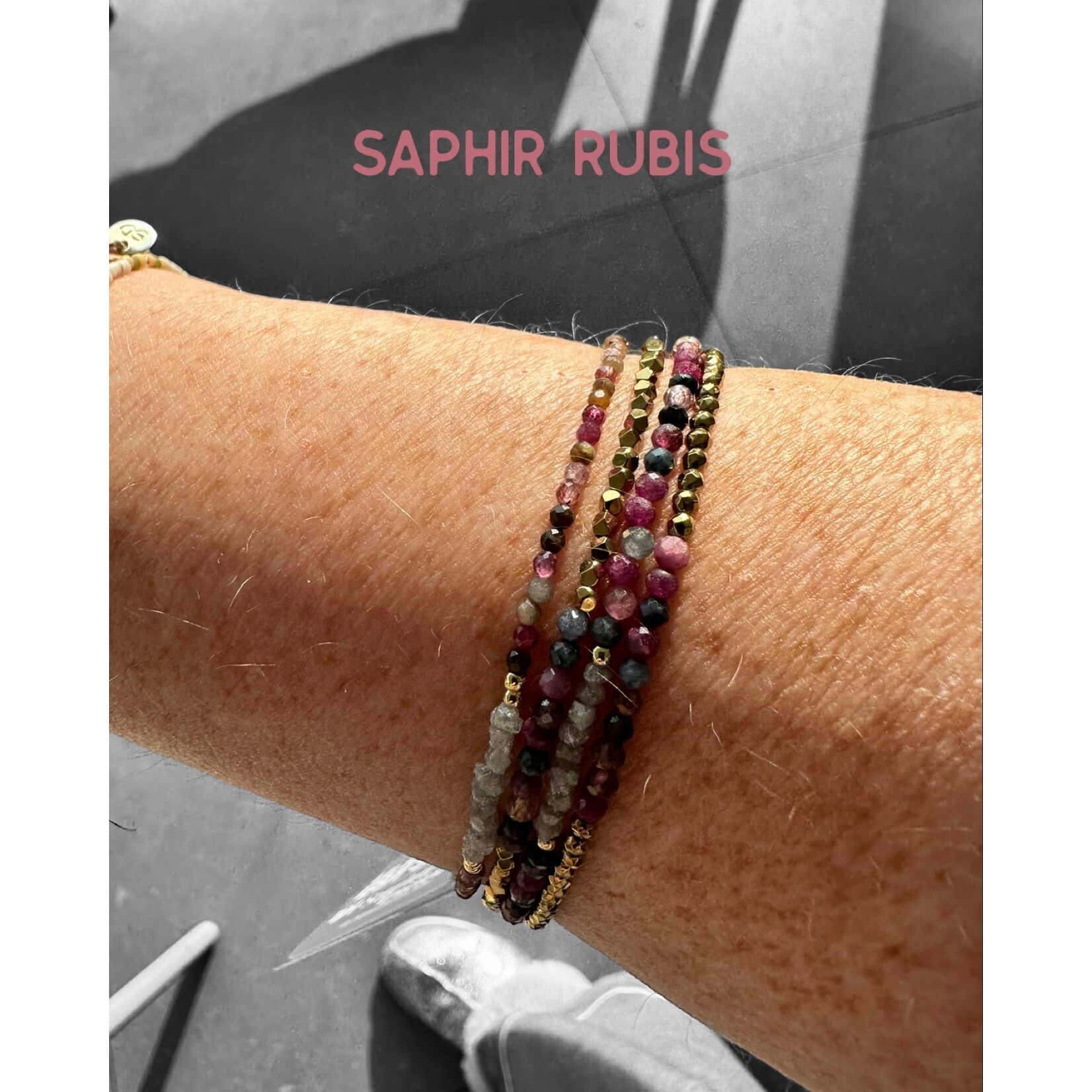 Scarlet et Lucien Collier Mani ou Bracelet 3 rangs Diamants Bruts et Saphir Rubis