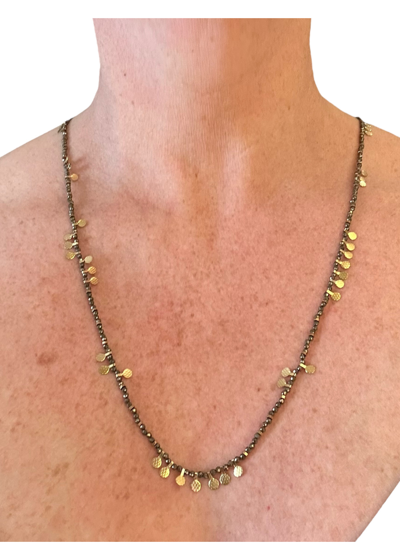 Scarlet et Lucien Sautoir Barbara Pyrite et Plaqué Or