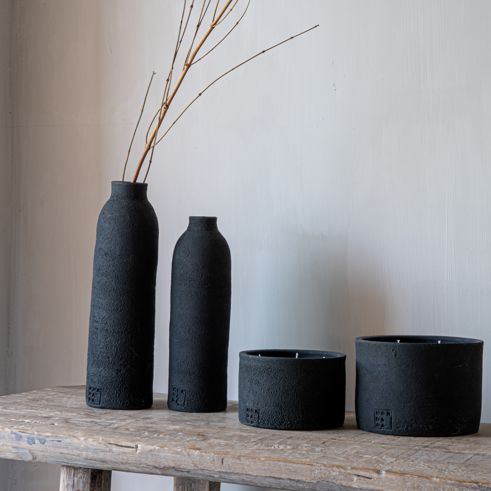 Mon Dada Vase Terra Large Black + Stick + 500 ml Fragrance Spray Black Sea