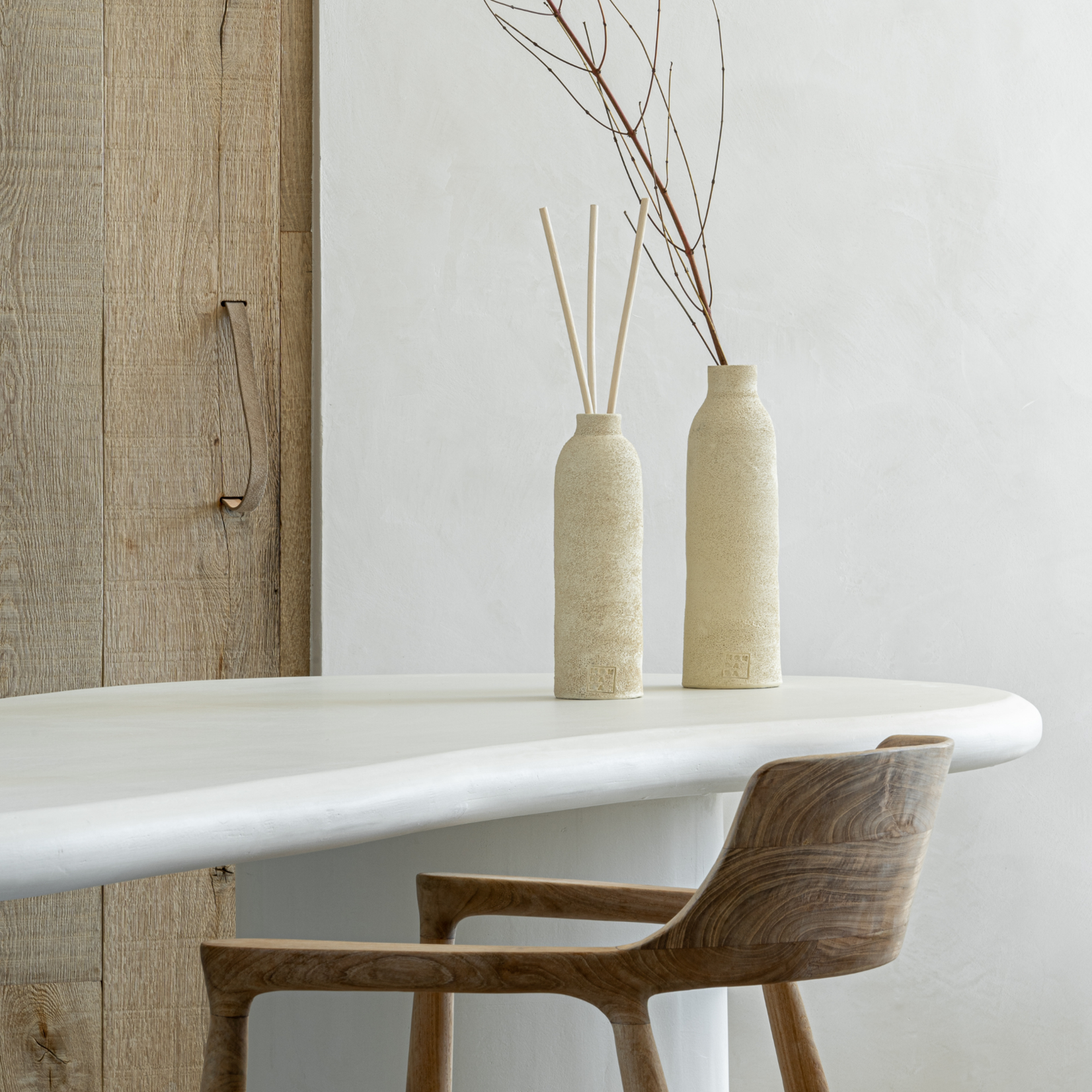 Mon Dada Vase Terra Large Ecru + Stick + 500 ml Fragrance Spray Down to Earth