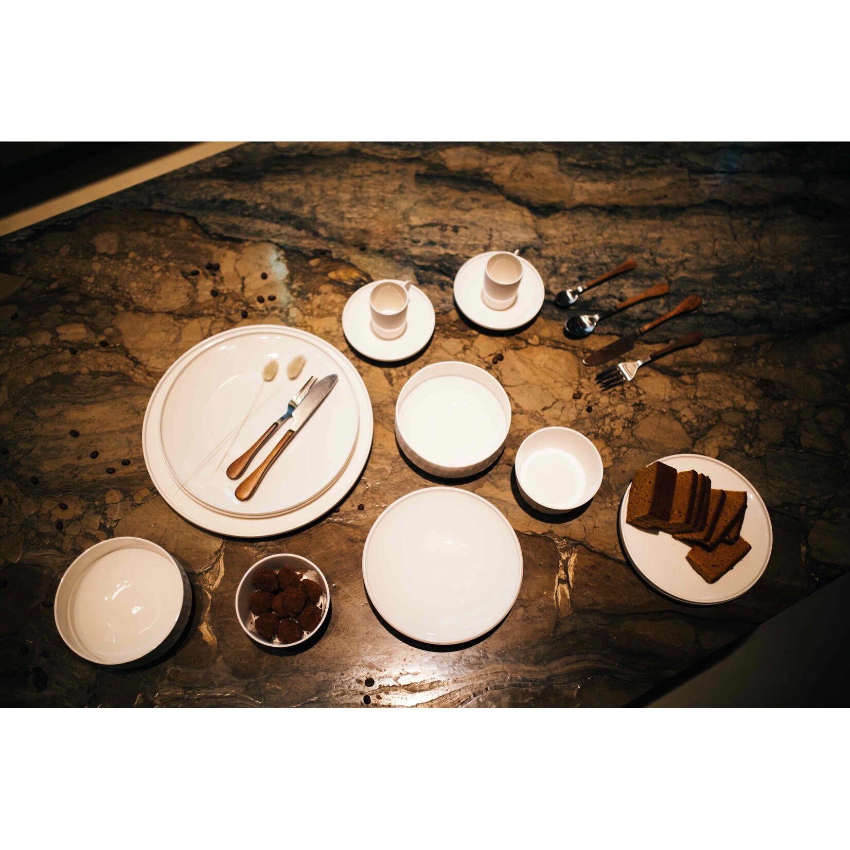 Pomax Leggero Porcelaine de Magnésium Assiette de Présentation