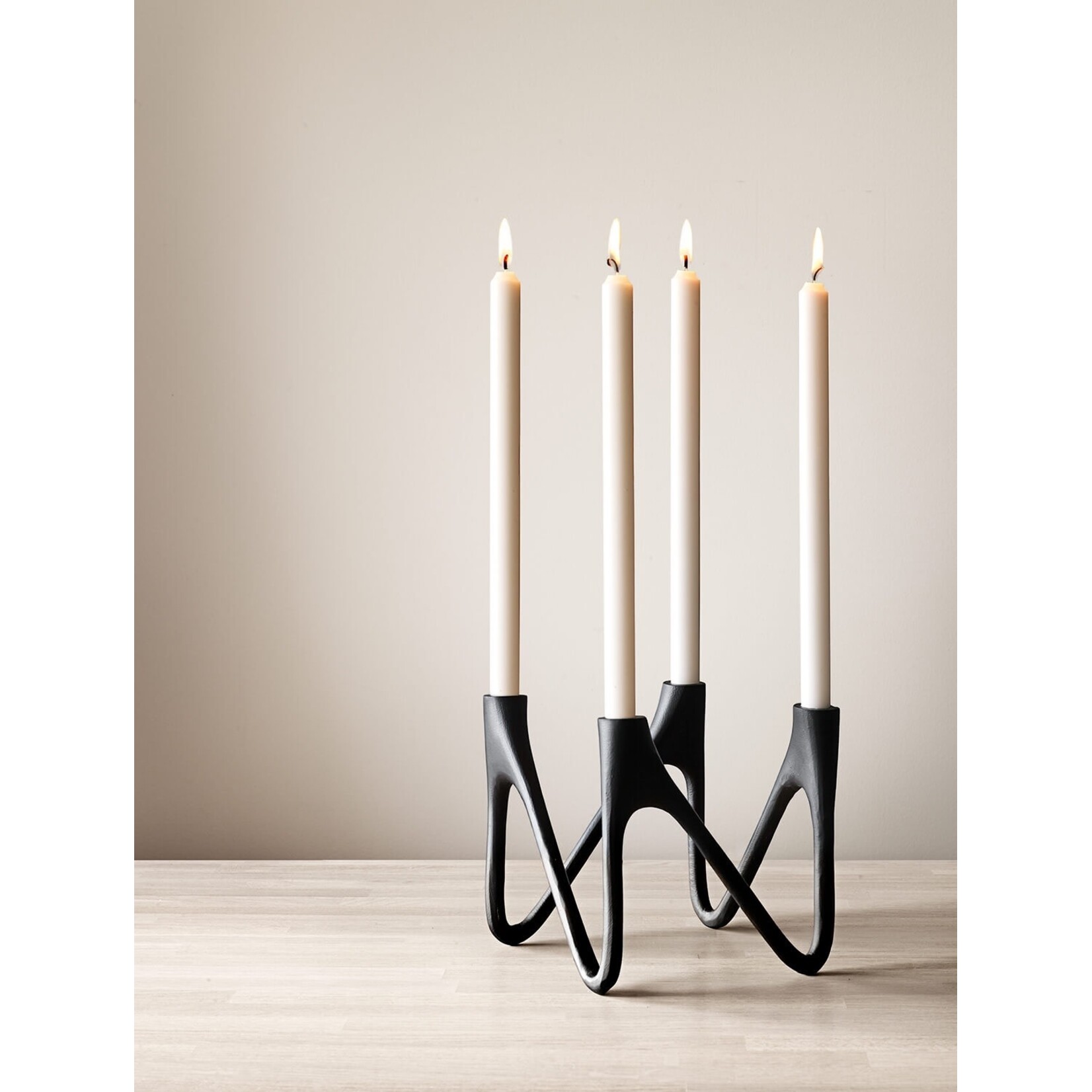 ZBH Candelabre Gallery Black