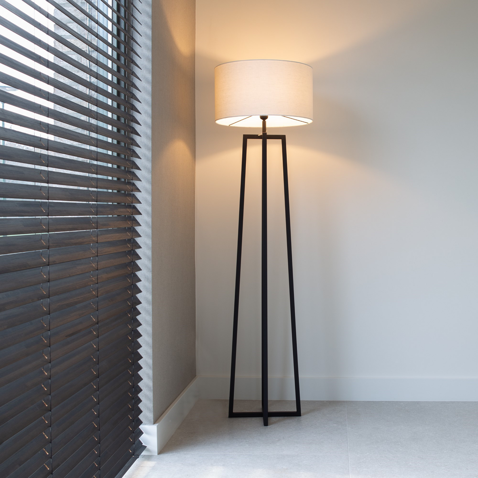 Lampadaire Potsdam Noir Ivoire