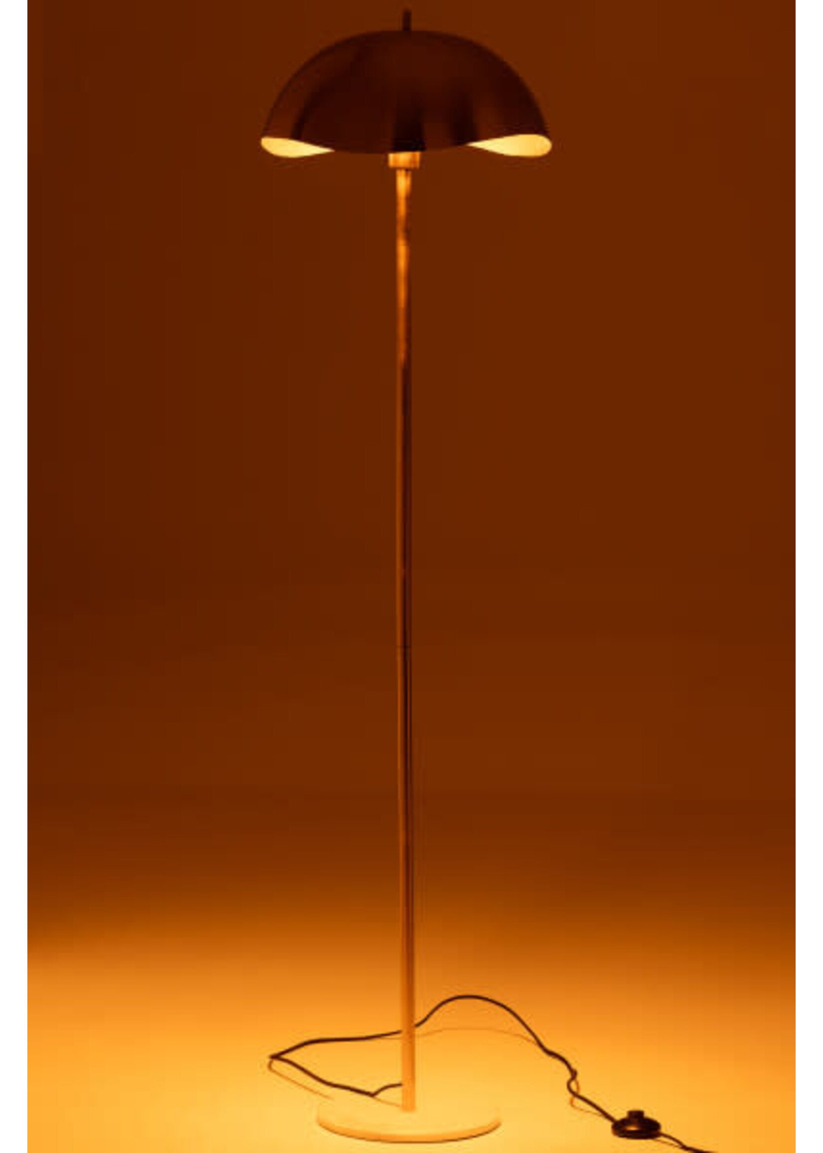lampadaire doré et marbre