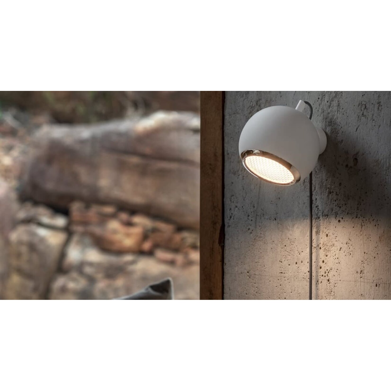 Mr Wattson Wall Mount Norbitt Cotton White