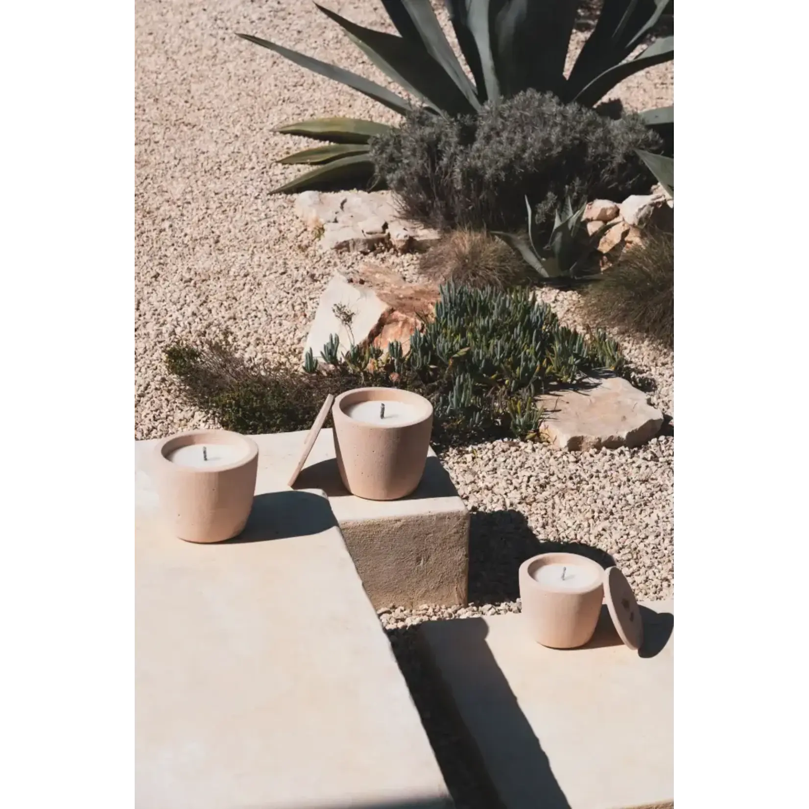 Mon Dada Mon Dada Bougie Outdoor Urban Medium Ecru + Couvercle