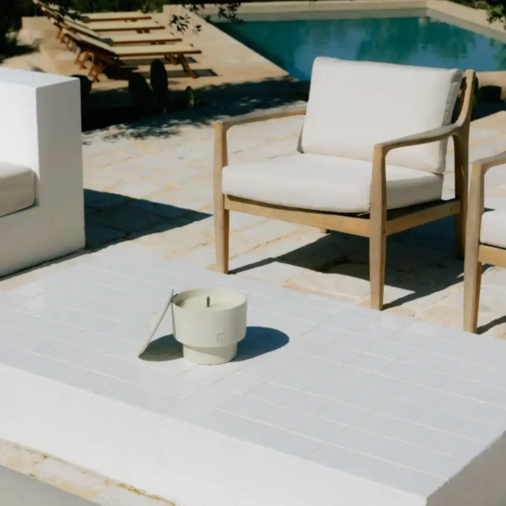 Mon Dada Mon Dada Bougie Outdoor June Dover Three + couvercle