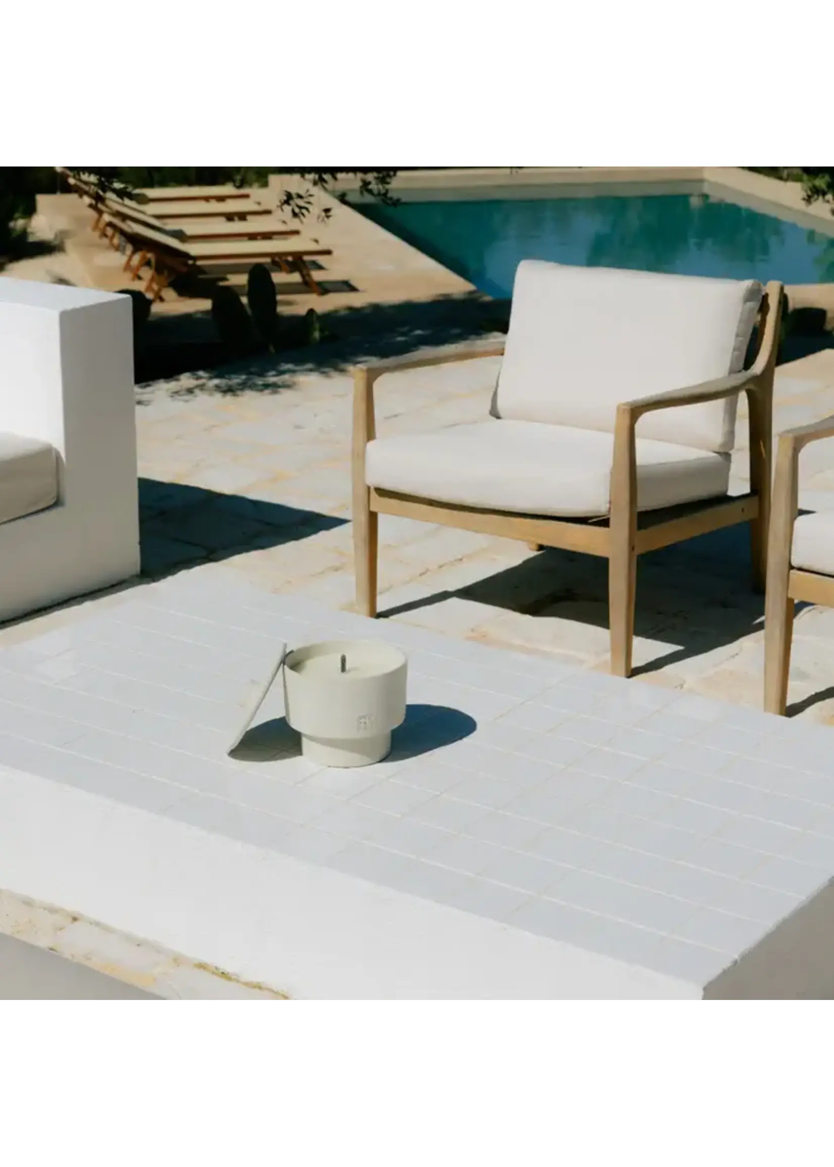 Mon Dada Mon Dada Bougie Outdoor June Dover Three + couvercle