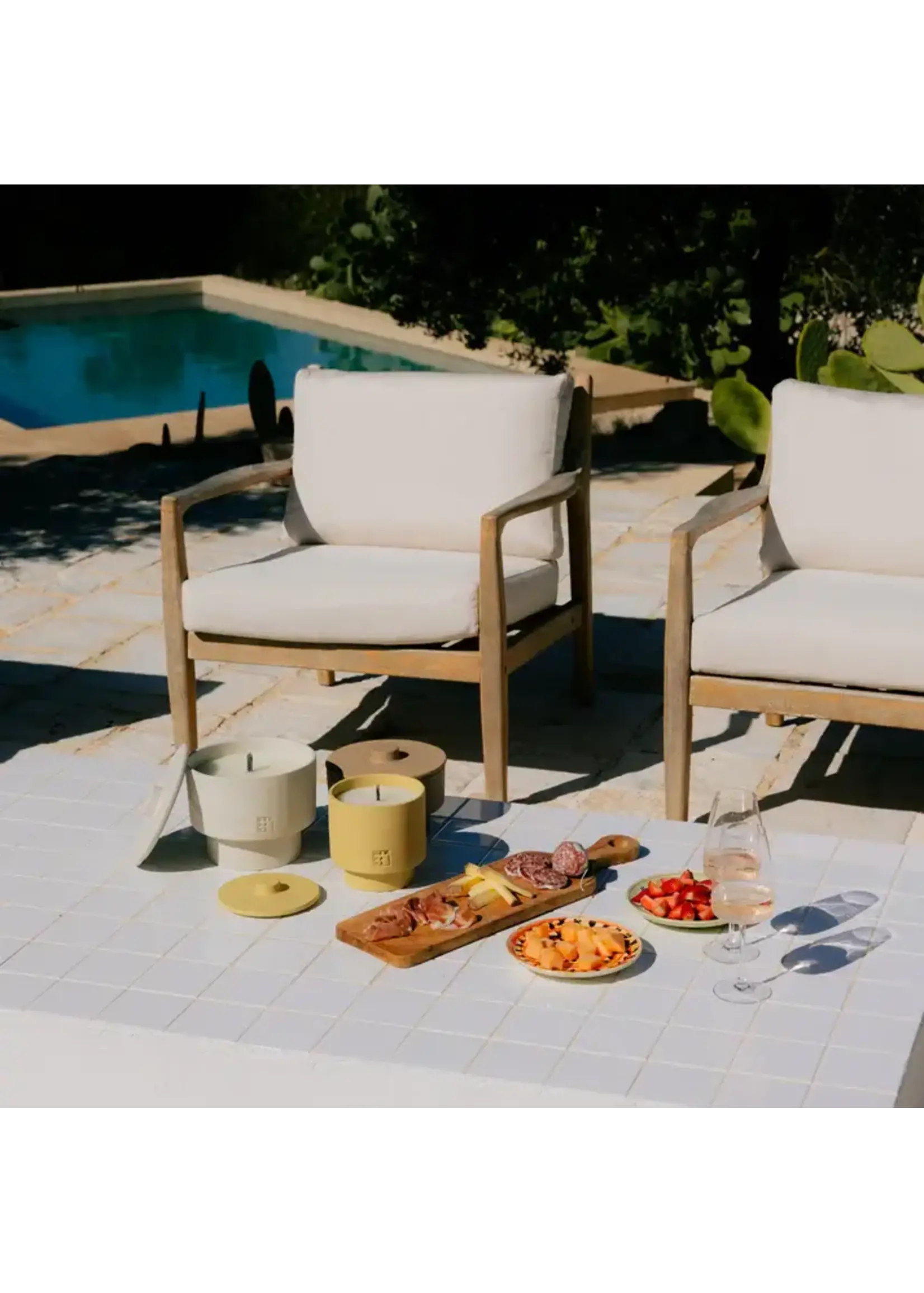 Mon Dada Mon Dada Bougie Outdoor June Dover Three + couvercle