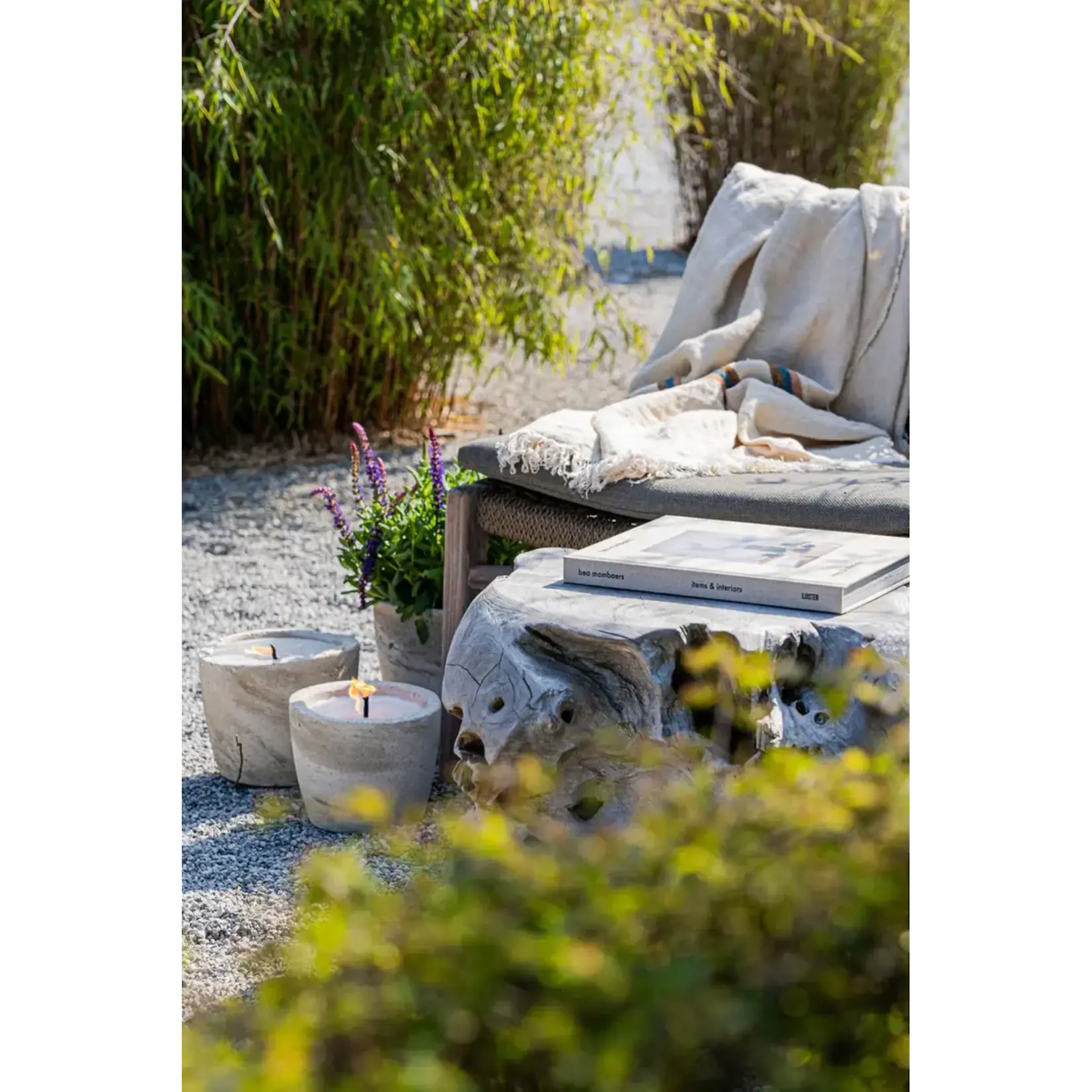 Mon Dada Mon Dada Bougie Outdoor Urban Medium Ecru + Couvercle