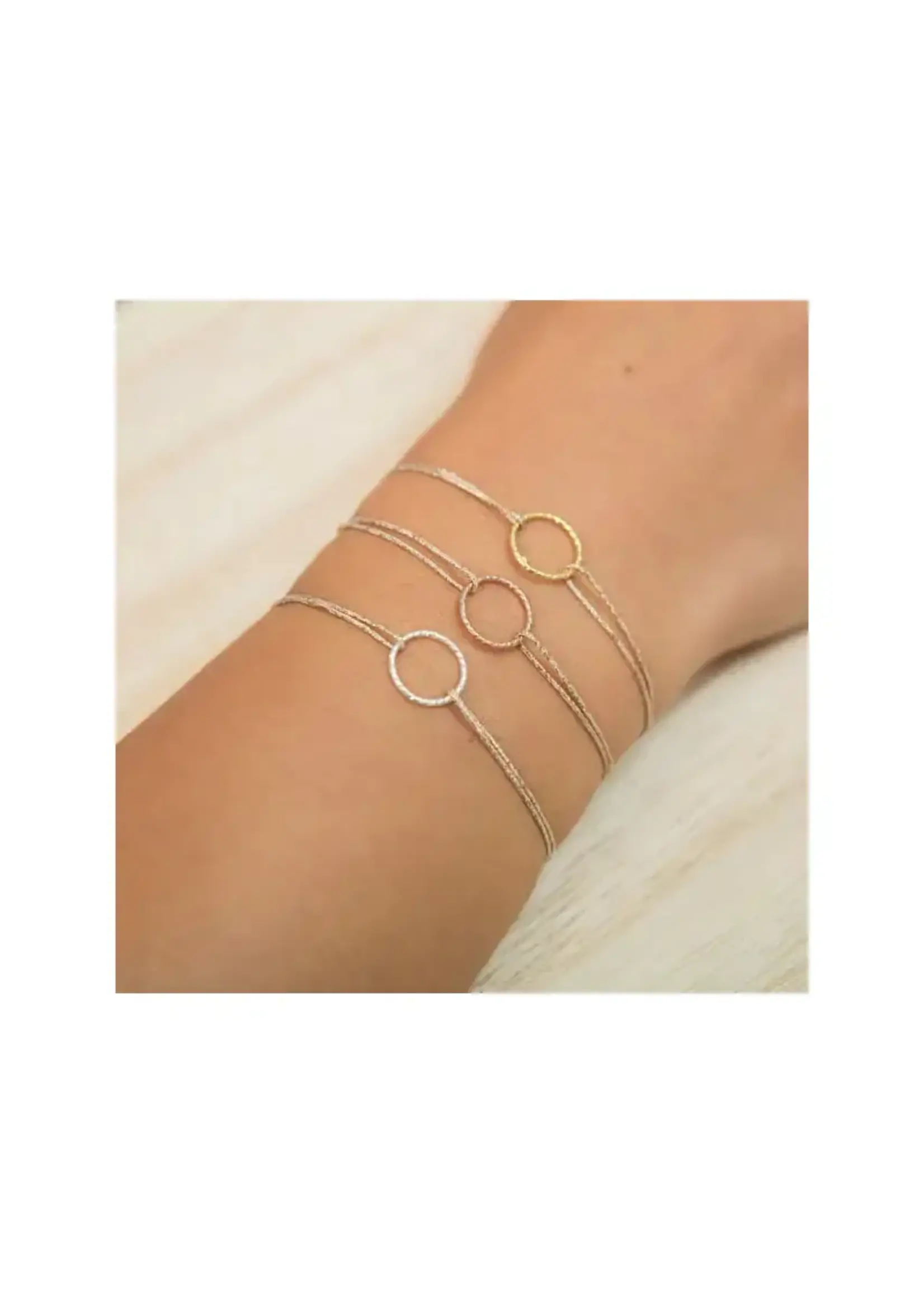 Sophie Deschamps Bracelet Fil Anneau Ciselé