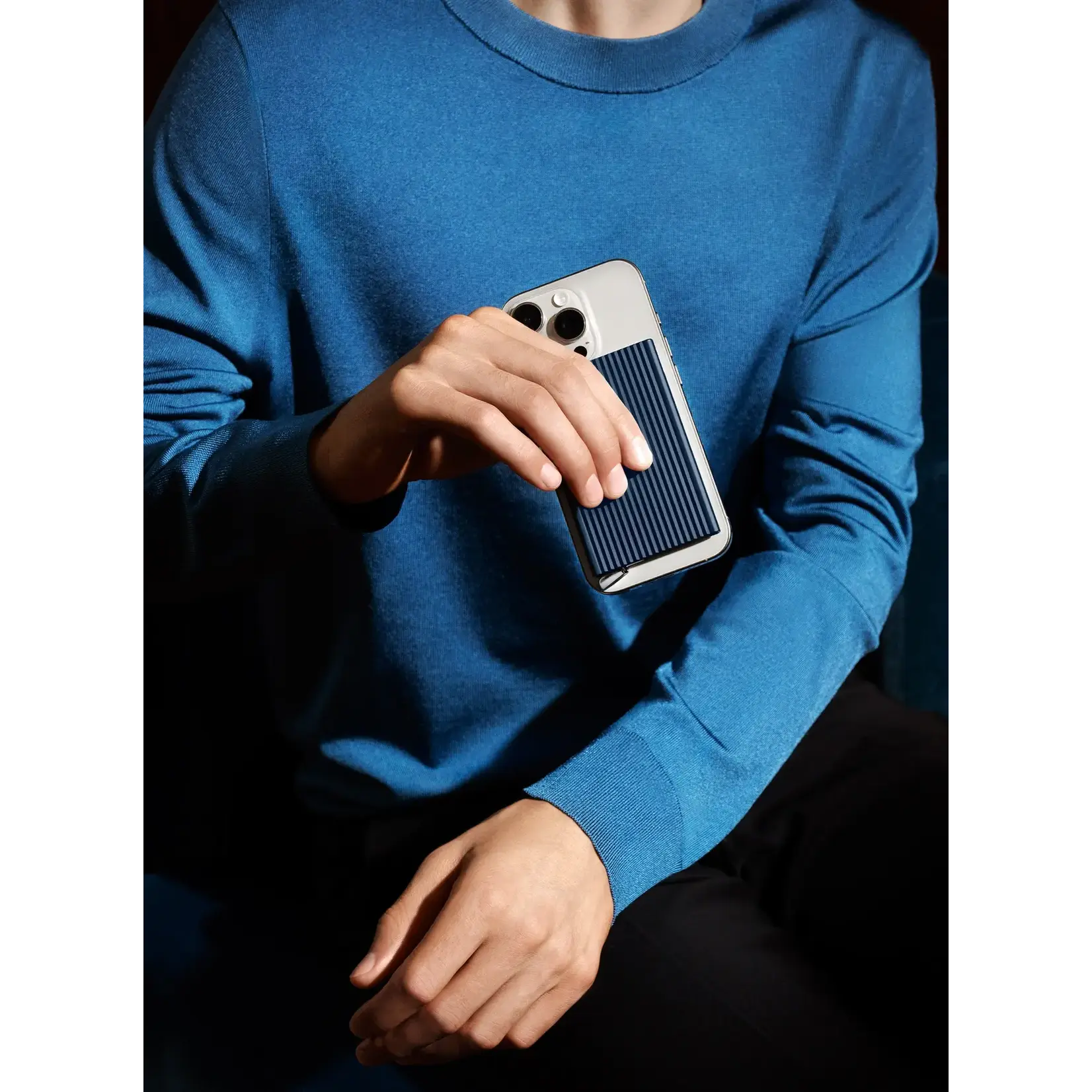 Secrid CardProtector Fluted for Magsafe Navy