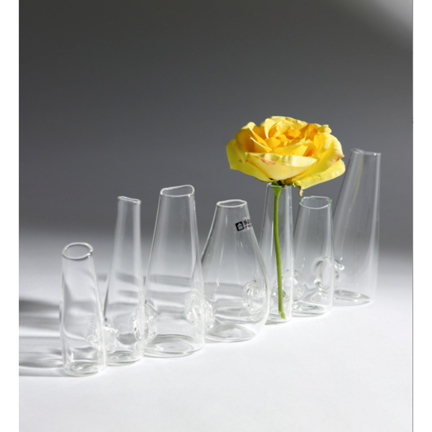 Chaine Vase Cône