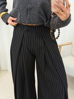 Pantalon Mia 18221 gestreept zwart