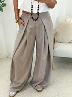 Pantalon Mia 18221 gestreept beige (pre order 10/4)