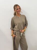 Twee delig set Mae JS2332 taupe