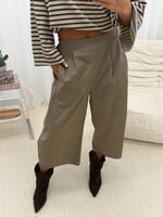 Bermuda Louise JS2343 taupe