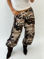 Balloon pants 12560B camo/choco