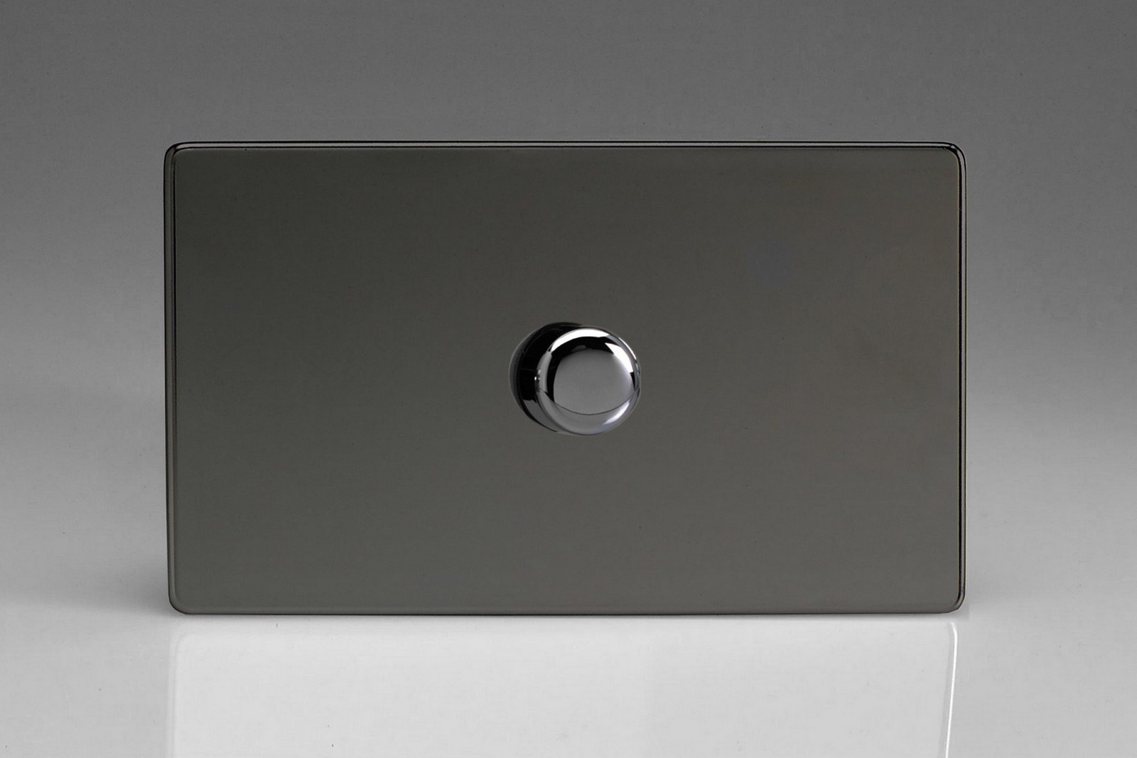 Varilight 1-Gang Telefonsteckdose In Messing – Klassisches Design