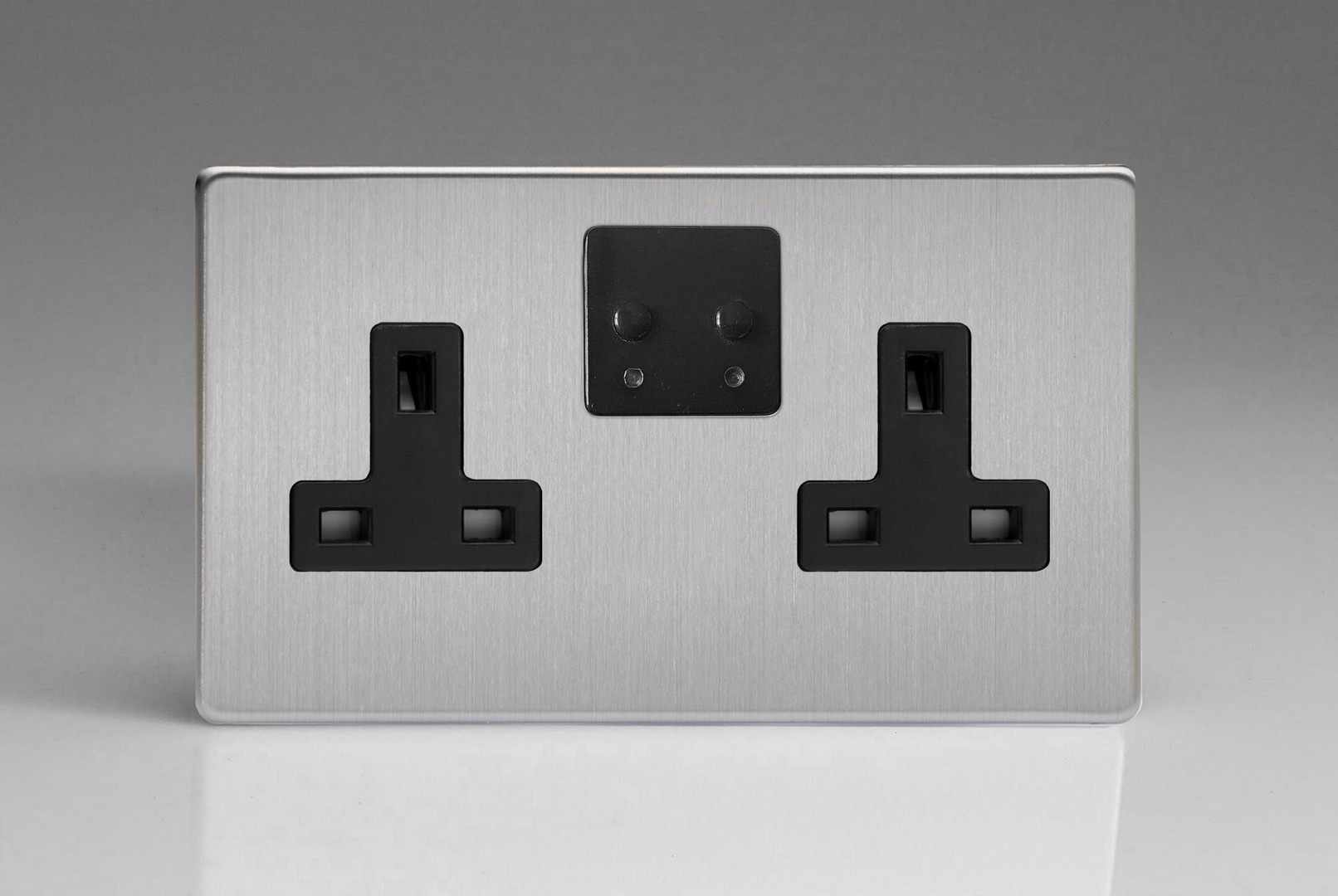 Varilight XS5DB Doppia Presa 13A Con Interruttore, Cromo Opaco, Piastra In Acciaio Spazzolato, Inserti Neri