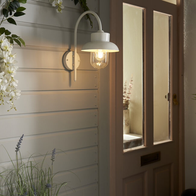 Poppy 1lt Wall IP44 White