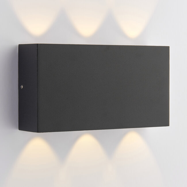 Tri-Light IP44 Matt Black LED 3000K 330LM