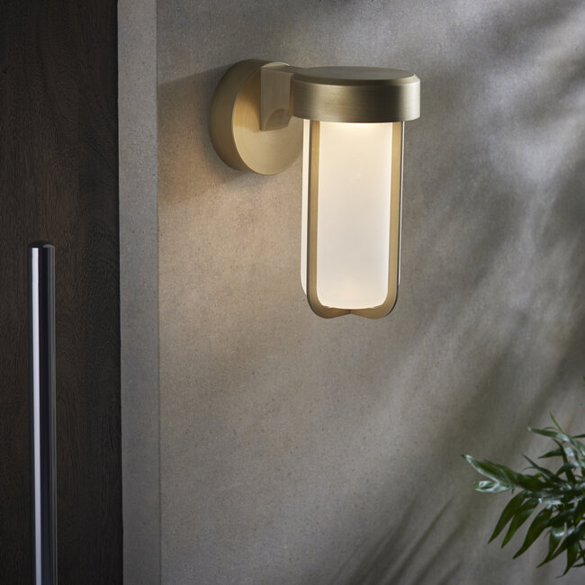 Sentry 1lt LED Wall - Ant Brass/frost