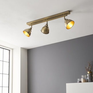 Wyatt 3lt Bar Spotlight - A.Brass