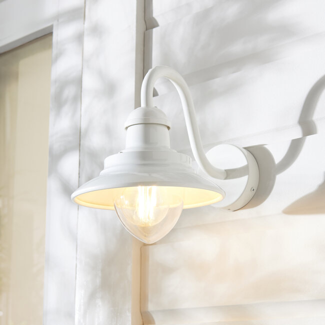 Peshkatar Outdoor Wall Light White