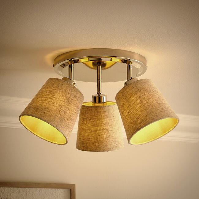 Deeds 3 Light Spotlight
