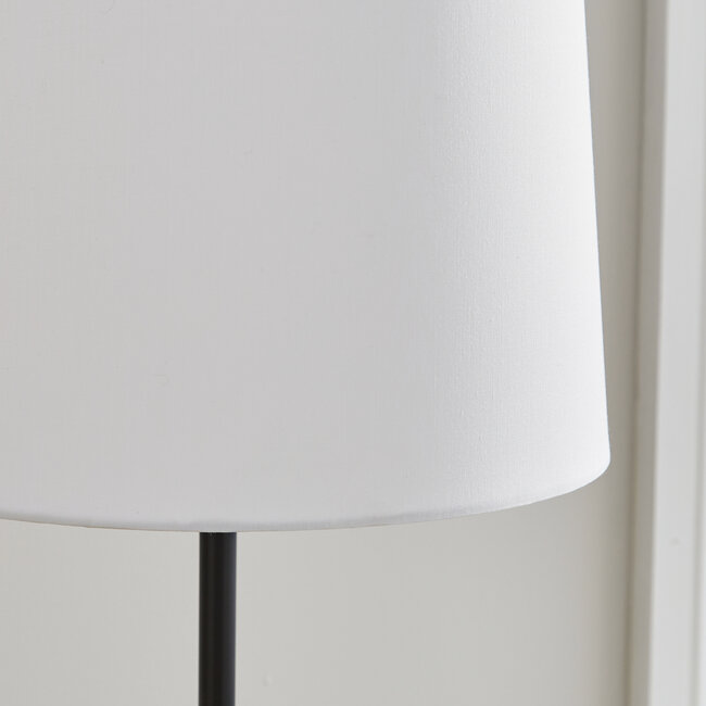 Classic Tripod Floor Light