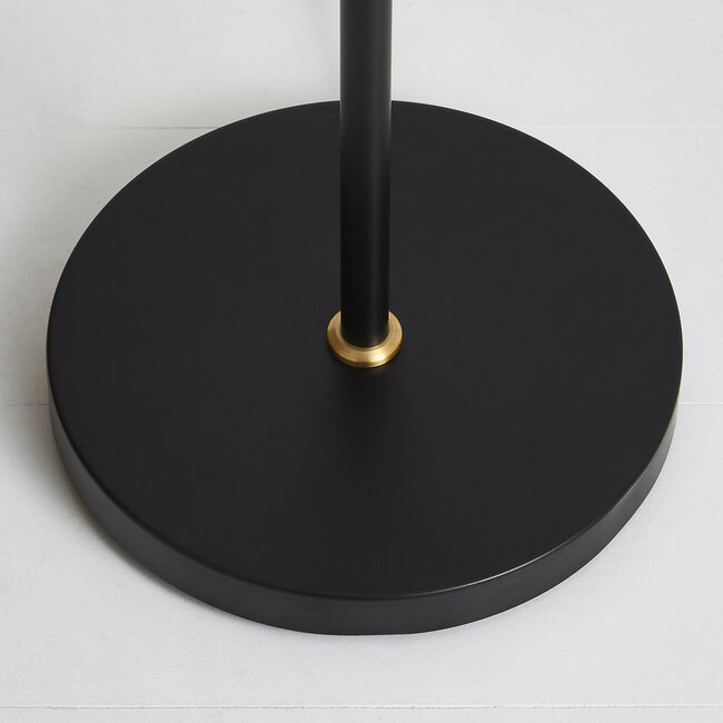 Idris 2lt Floor Matt black