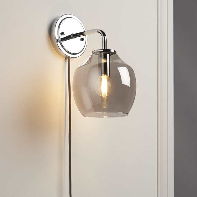 Vardas Wall Light