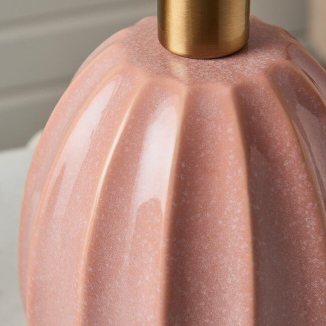 June Scallop Table Lamp Pink