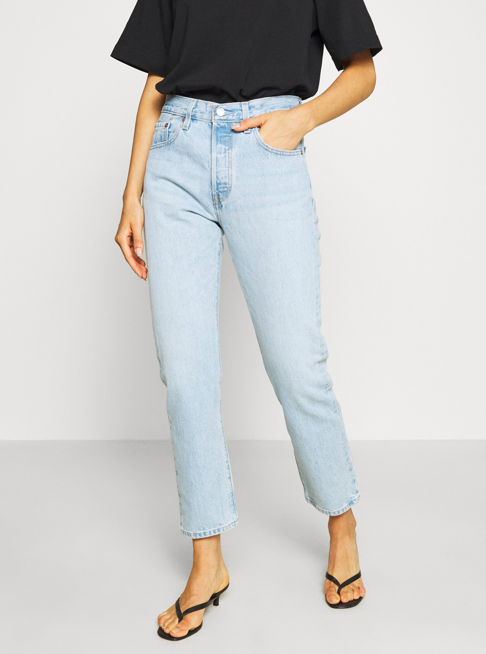 levis 501 original cropped
