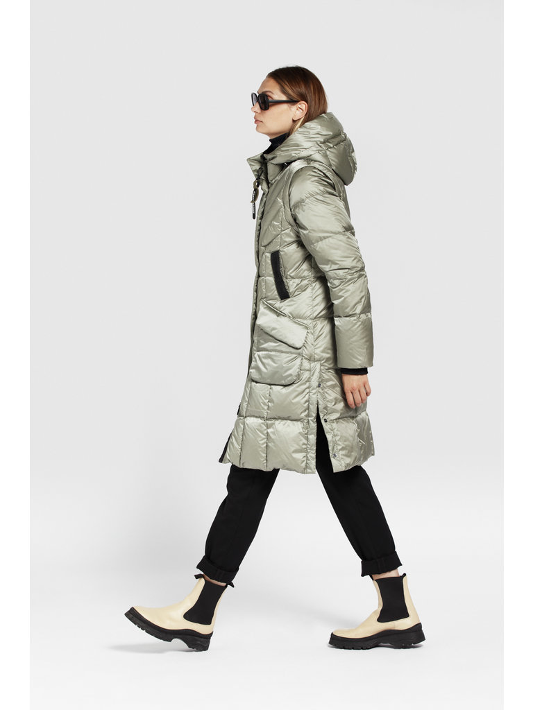 banner peak down jacket