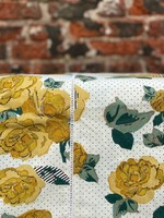 Lucas du Tertre Table Cloth 150 x 220 cm 'Yellow Roses White'