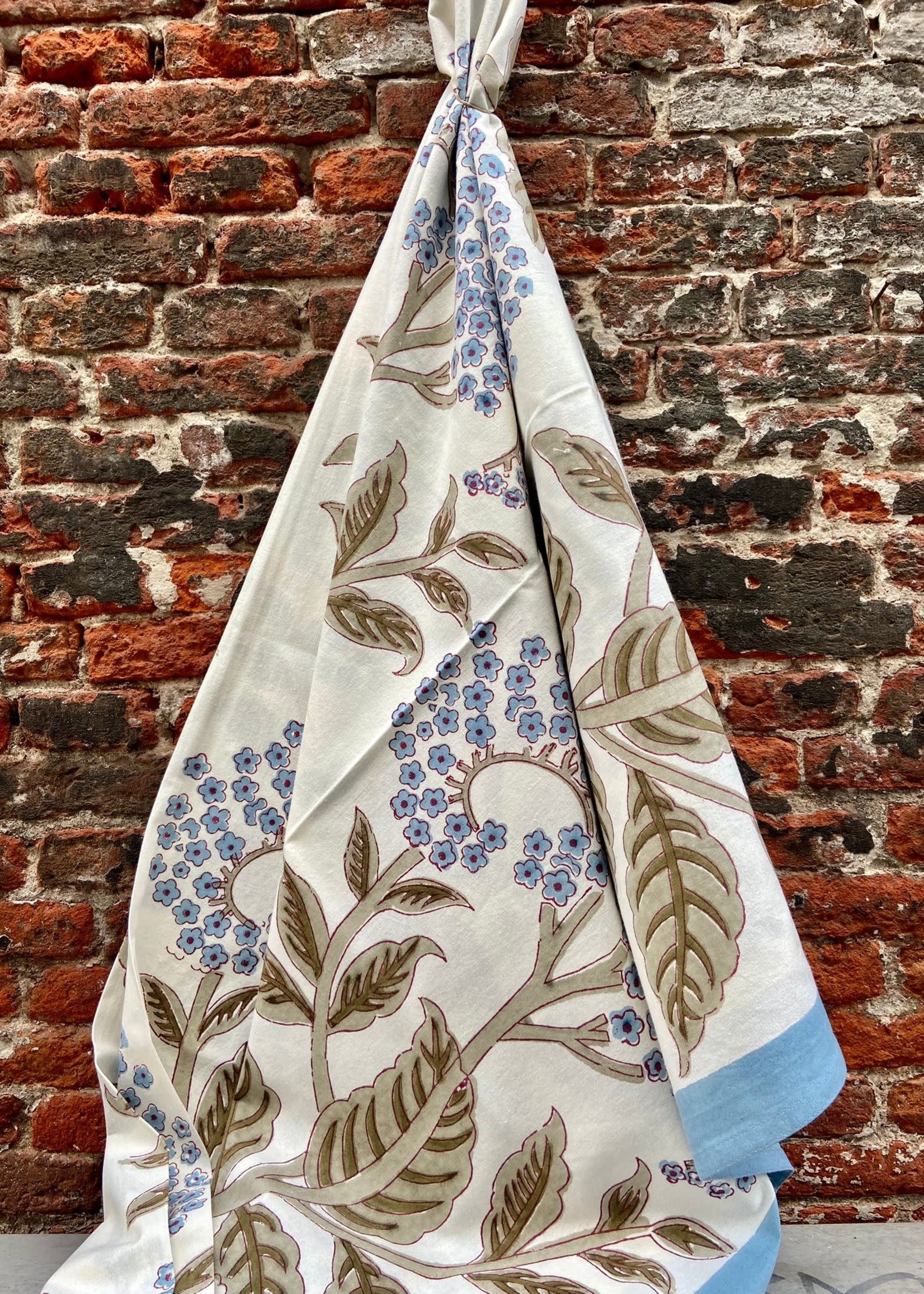 Bungalow Bungalow Tablecloth 150 x 250 cm 'Elderflower Sky blue