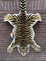 Doing Goods Doing Goods Drowsy Tiger Rug Large