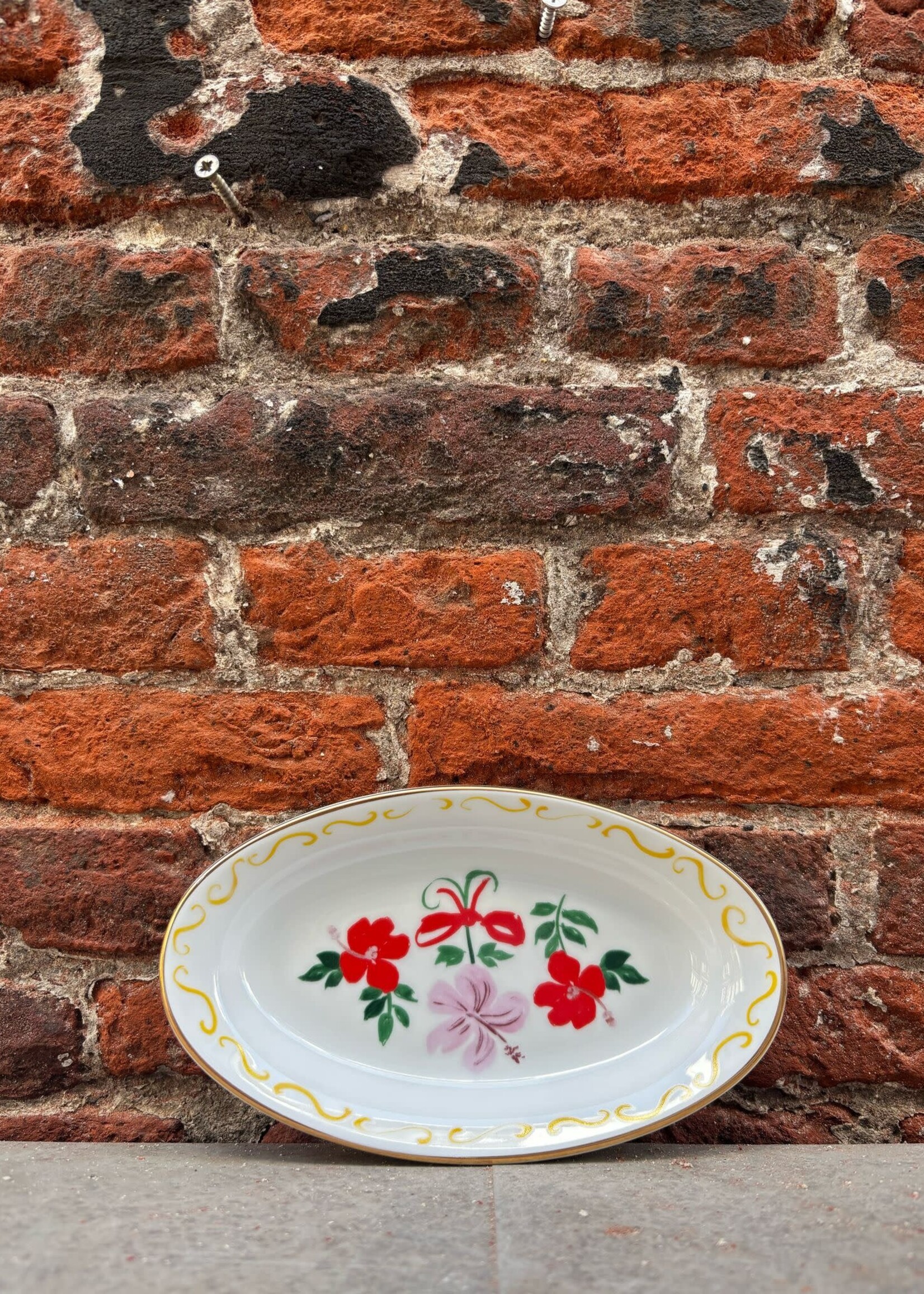 Bitossi Bitossi Funky Table Oval Tray 'Flower Bow'