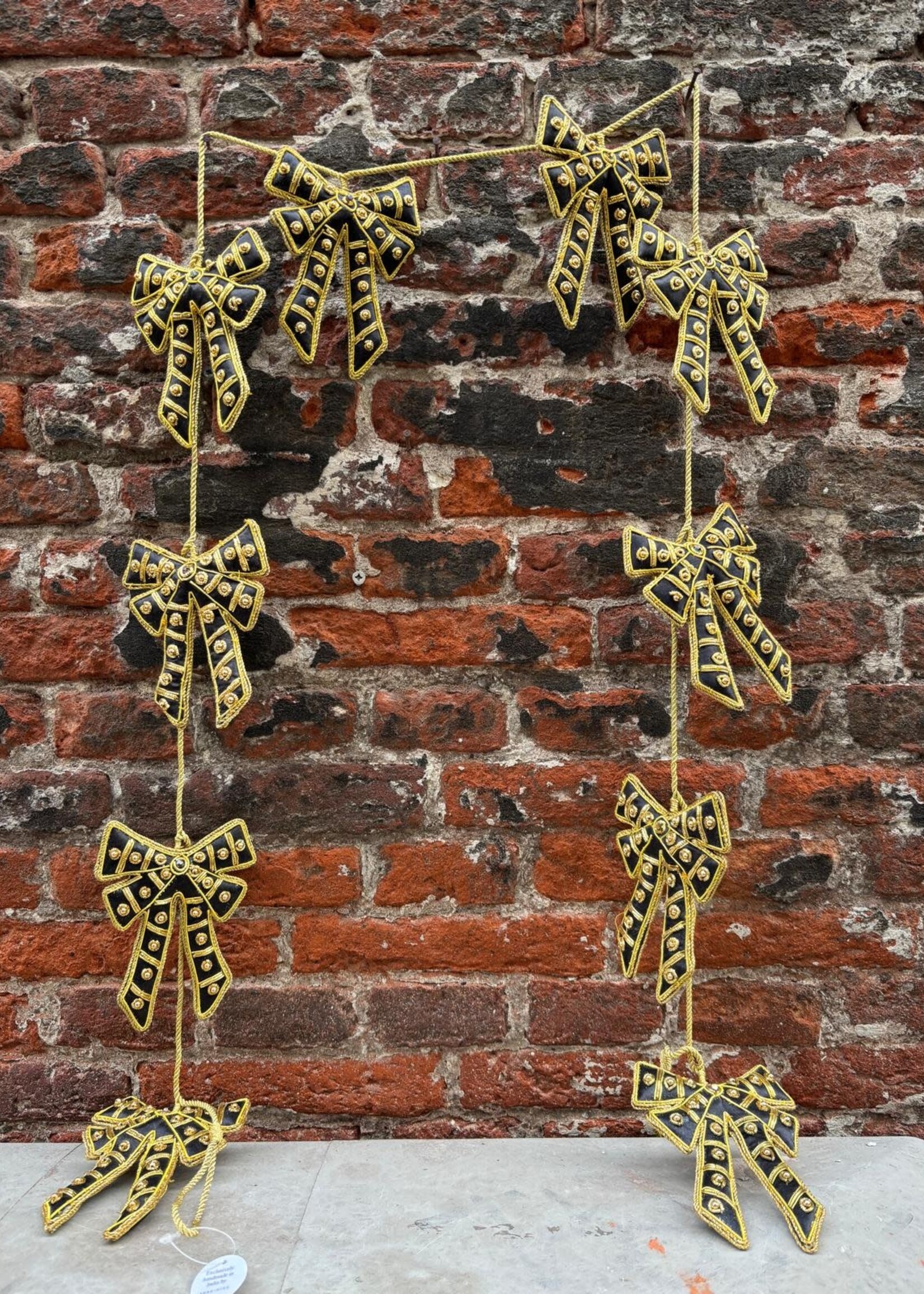 Anna + Nina Anna + Nina Regal Bow Garland