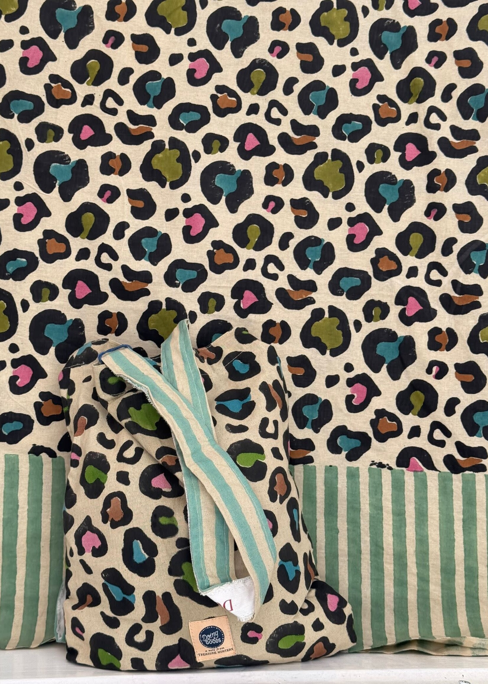 Doing Goods Doing Goods Disco Leopard Double Throw in Tote Bag 240 x 280 cm