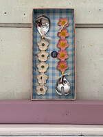 Doing Goods Doing Goods Faye Flower Salad Server Set