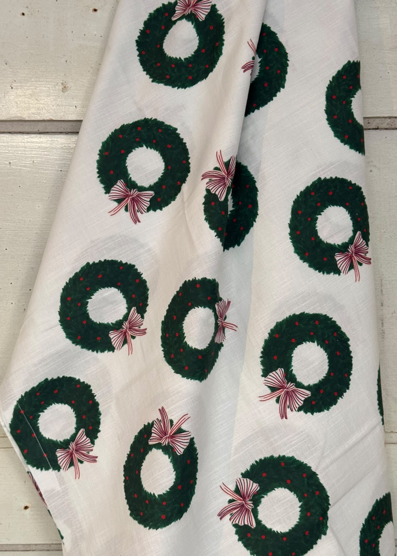 Anna + Nina Anna + Nina Wreaths Galore Tablecloth 150 x 255 cm