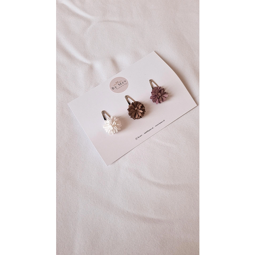 By Mev Haarclipjes Mini Daisy Purple/Khaki/Ecru (3 stuks) By Mev Haarclipjes Mini Daisy Purple/Khaki/Ecru (3 stuks)