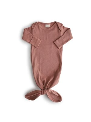 Mushie Ribbed Knotted Baby Gown Slaapzak - Cedar