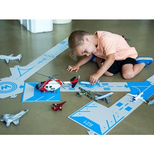 Way to Play Runway Vliegveld - gemaakt van gerecycled karton -