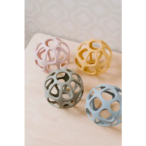 Baby's Only Flexibele en Zachte Speelbal Groen | Urban Green Baby's Only Flexibele en Zachte Speelbal Groen | Urban Green